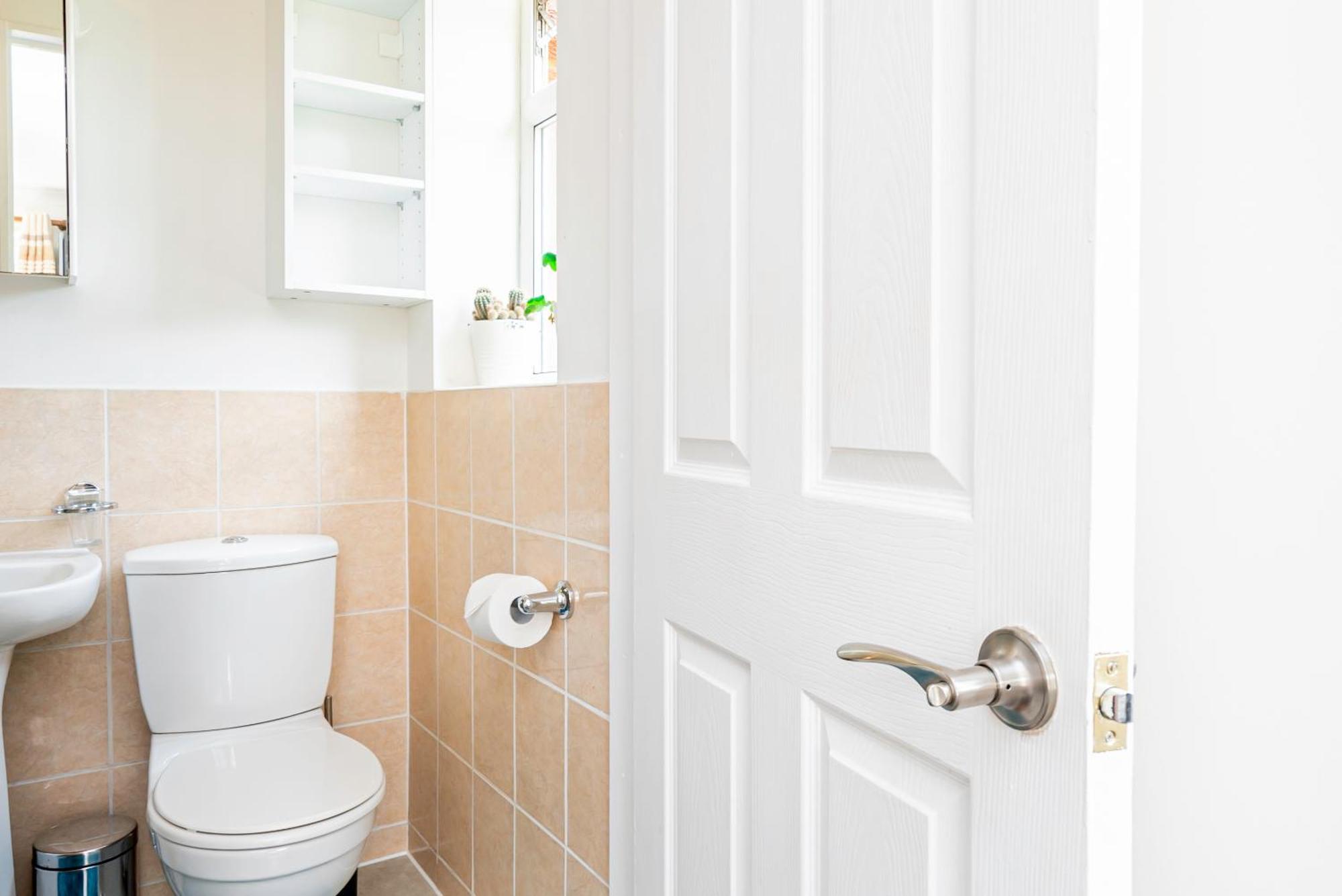 Earley Luxury Ensuite Room With Private Entrance Reading Exterior photo