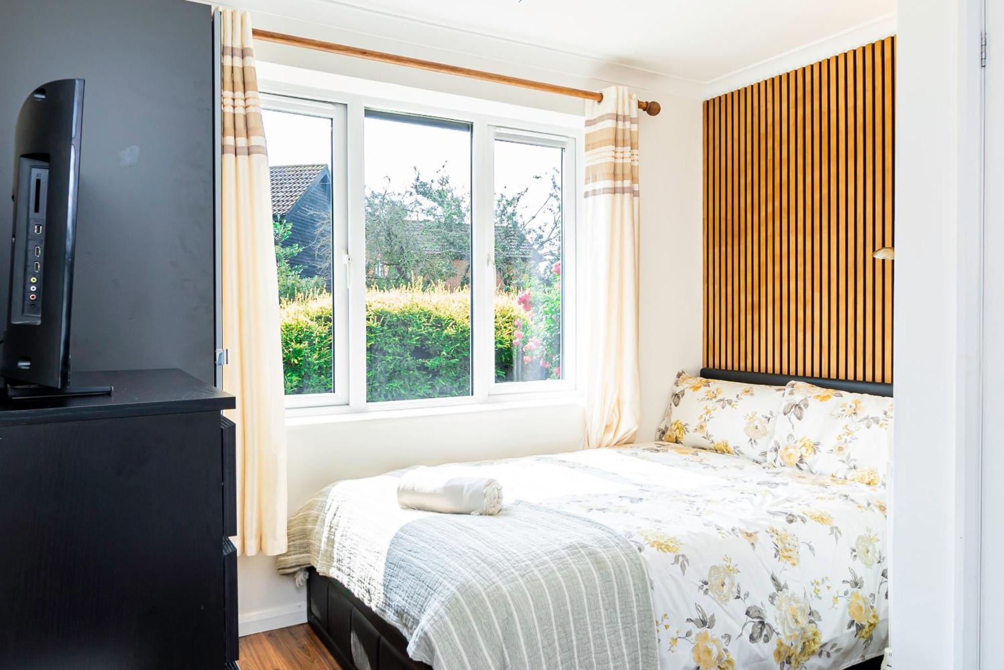 Earley Luxury Ensuite Room With Private Entrance Reading Exterior photo